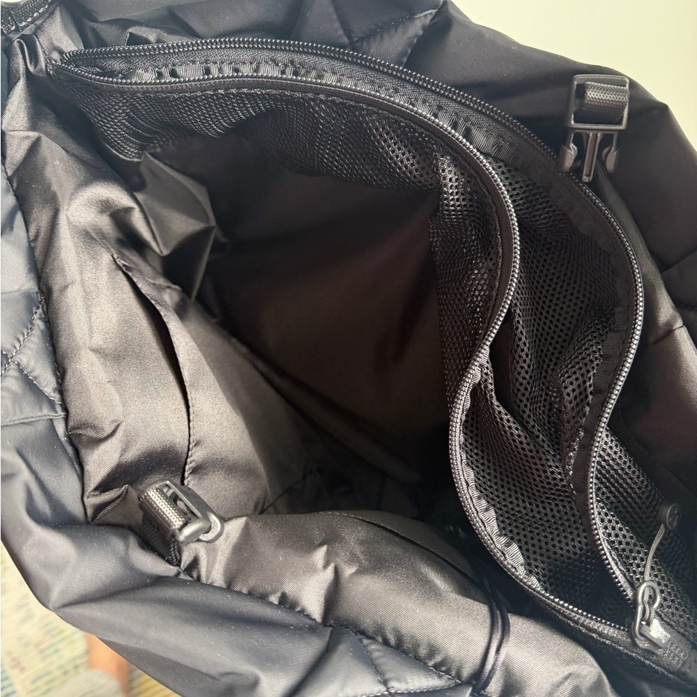 LULULEMON travel tote - Picture 4 of 5